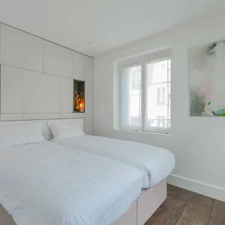 502254 - Spacious Duplex For 12 People Near Les Halles Apartment