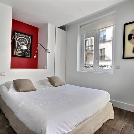 502254 - Spacious Duplex For 12 People Near Les Halles * Paris