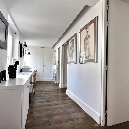 502254 - Spacious Duplex For 12 People Near Les Halles Apartamento París